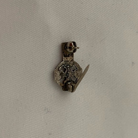 Sterling Silver Vintage Tiny Cross Lapel Pin - Picture 4 of 5